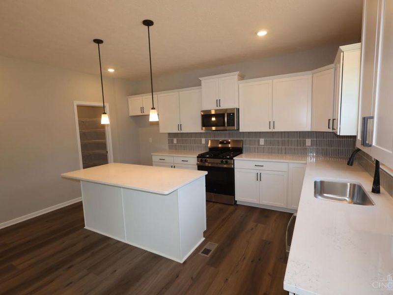 1508 Acadia Drive, Unit 8, Maineville, OH 45039 Photo 4