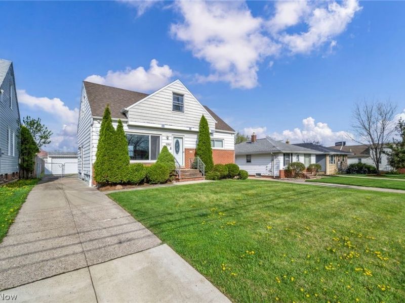 5360 E 131st Street, Garfield Heights, OH 44125 Photo 2