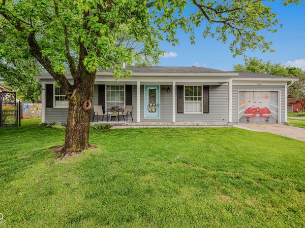 5240 Vinewood Court, Columbus, IN 47203