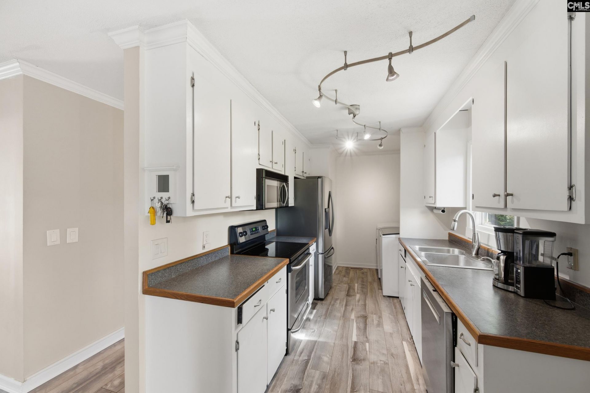 1047 Hilton Point Road Photo 12