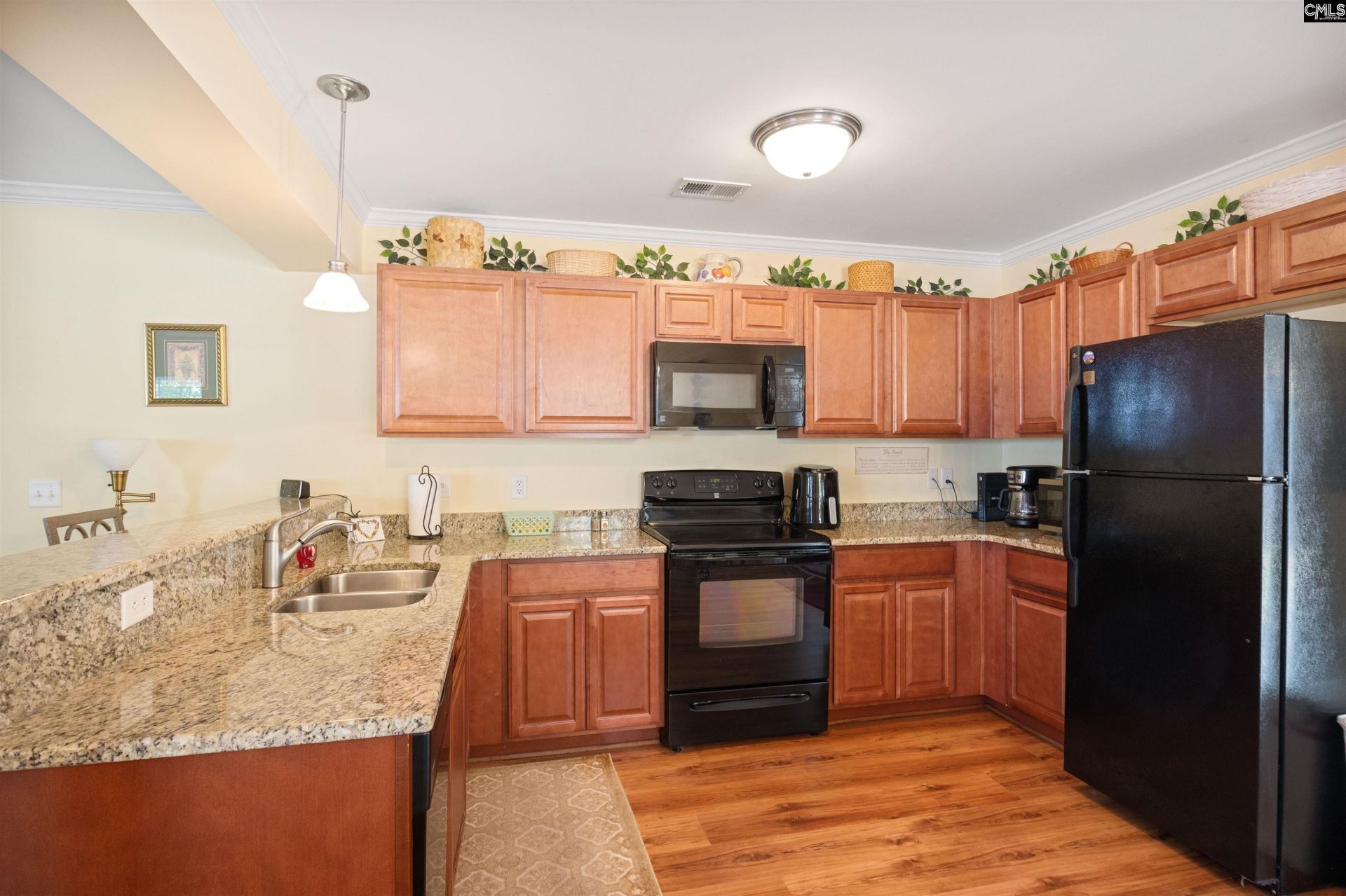 1072 Kingston Village Loop Photo 9