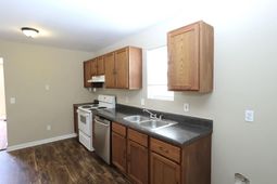 515 Summit Terrace Court photo 4