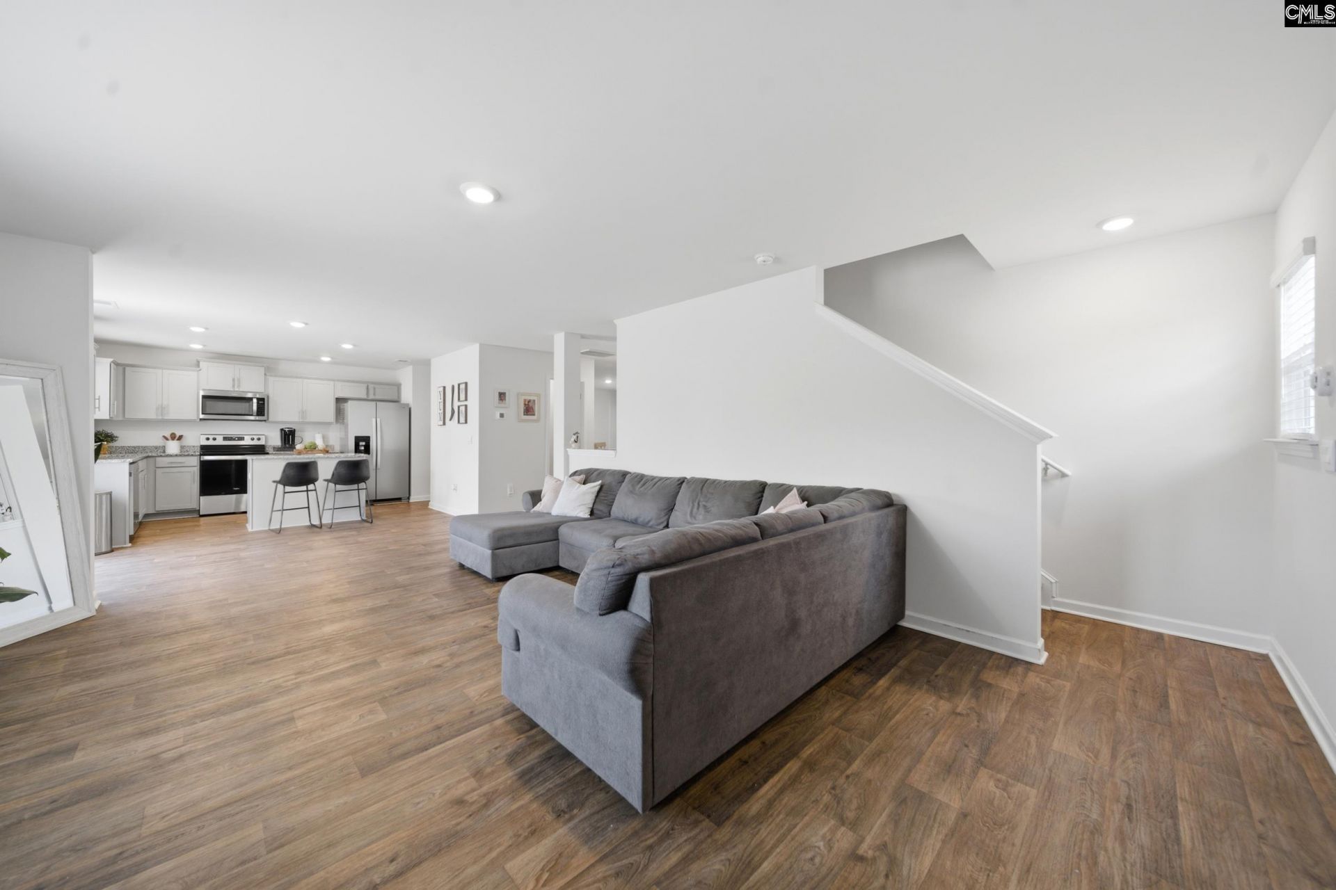 102 Rippling Way Photo 12