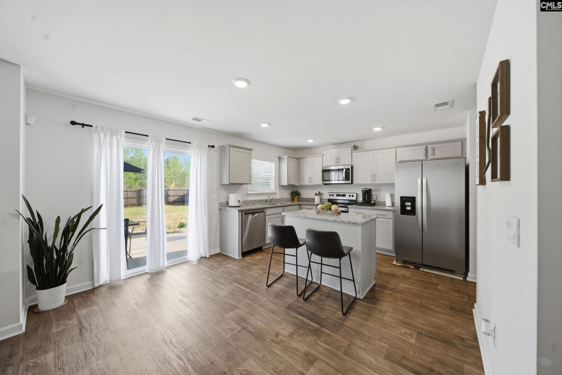 102 Rippling Way Photo 9