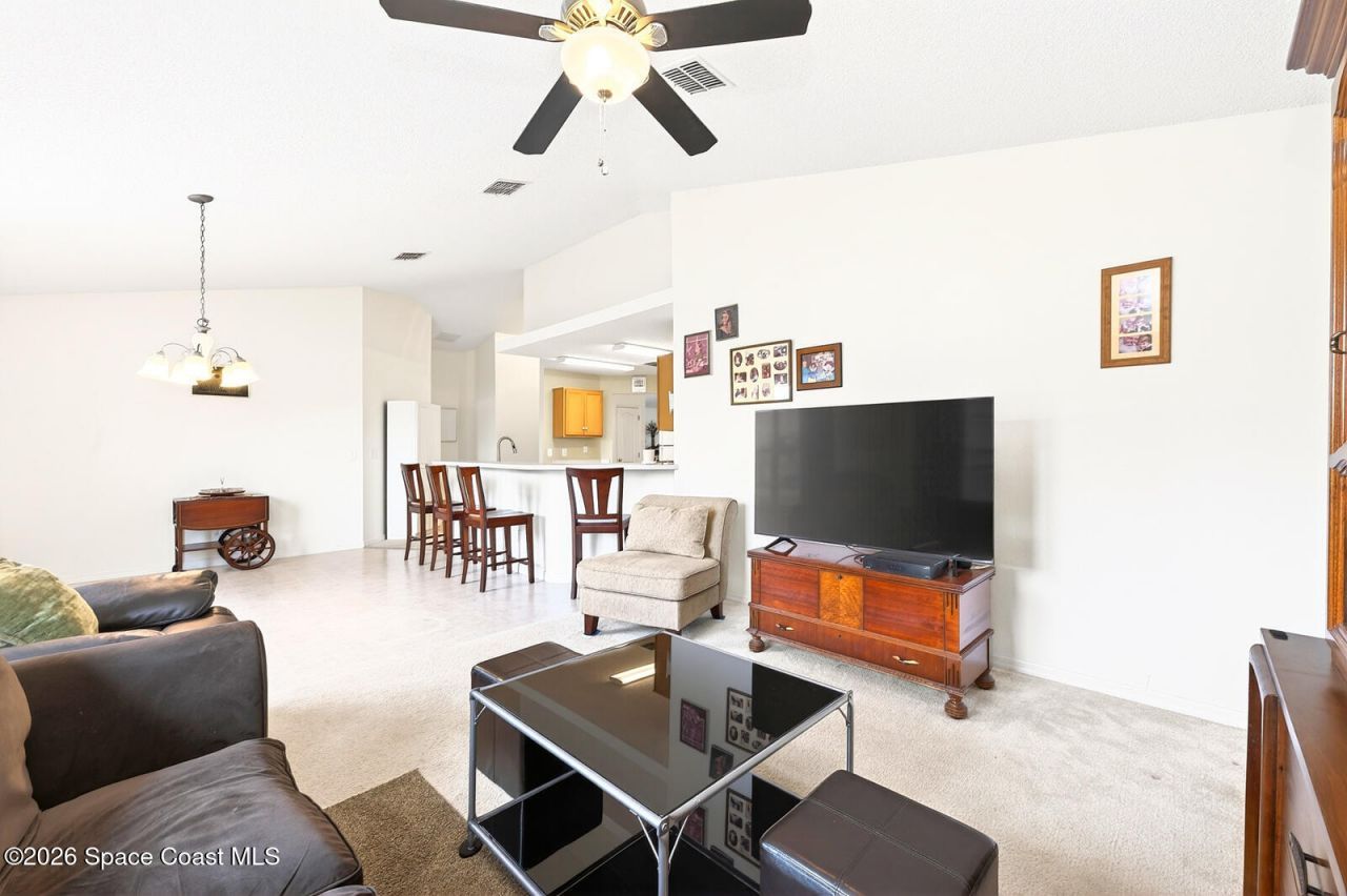 416 Lakeview Road, Poinciana, FL 34759 Photo