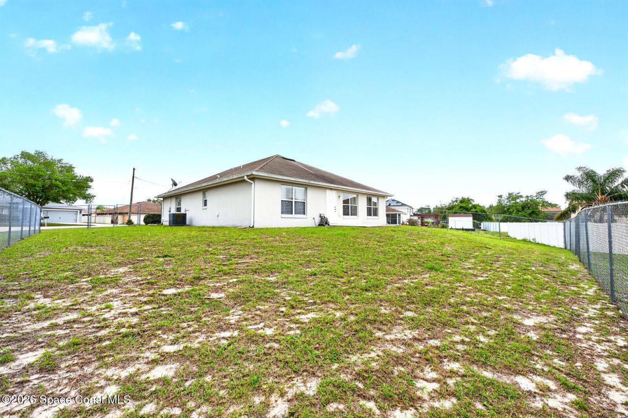 416 Lakeview Road, Poinciana, FL 34759 Photo