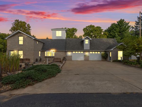 2549 E 1100 N , DeMotte, IN 46310