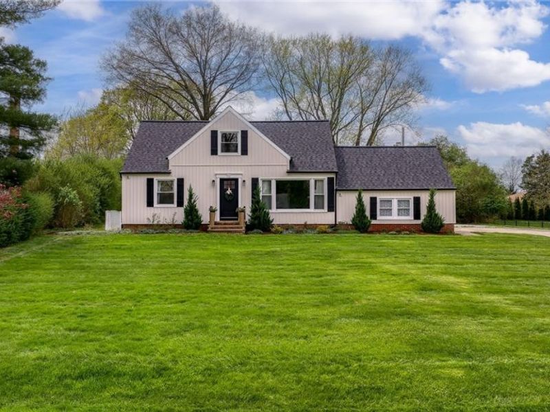 132 Atterbury Boulevard, Hudson, OH 44236 Photo 1