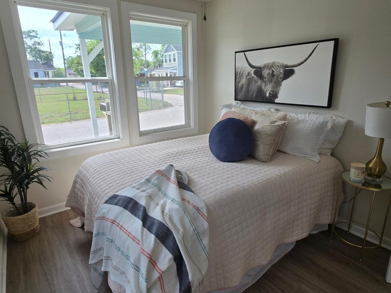 2363 Cosmopolitan Street Photo 7