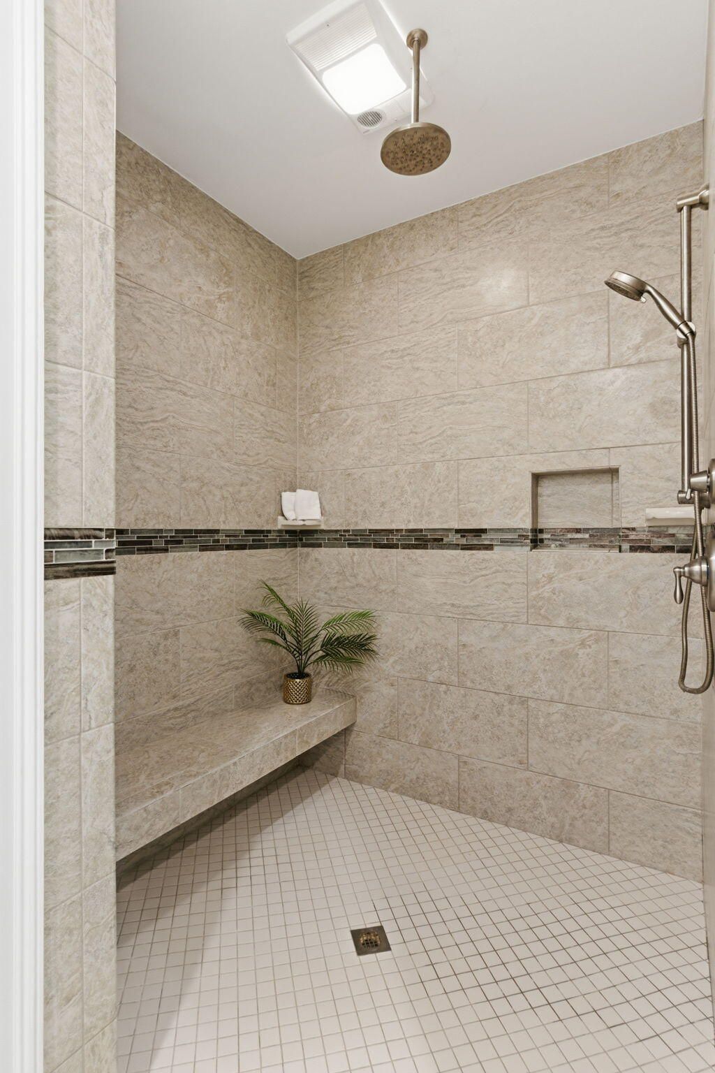 5034 Barrier Island Court Photo 27