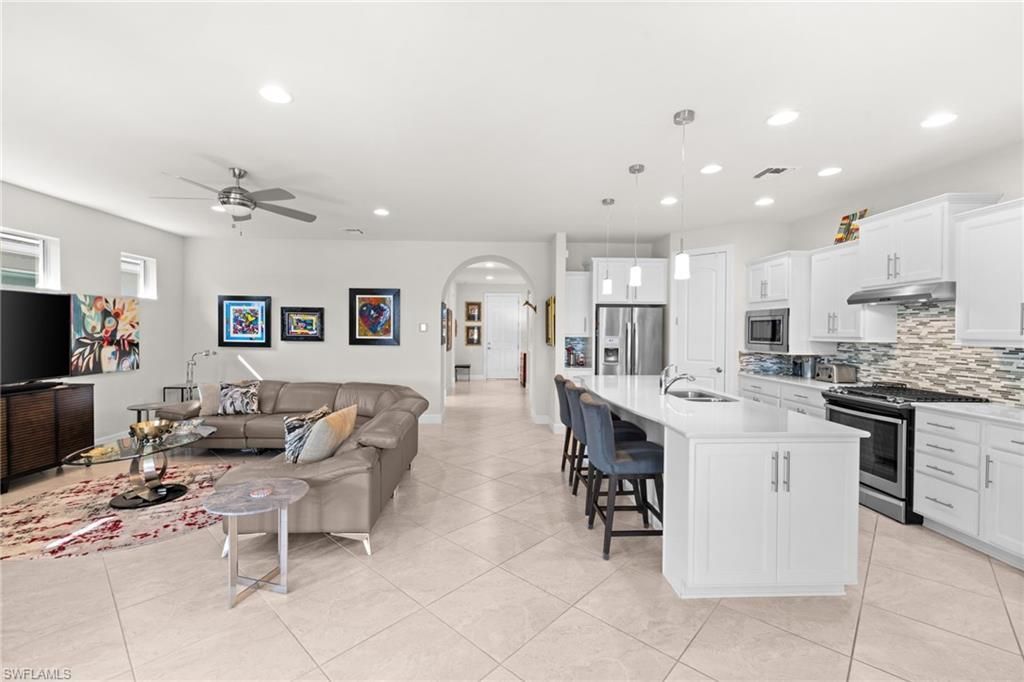 20075 Tavernier Dr, Estero, FL 33928 Photo