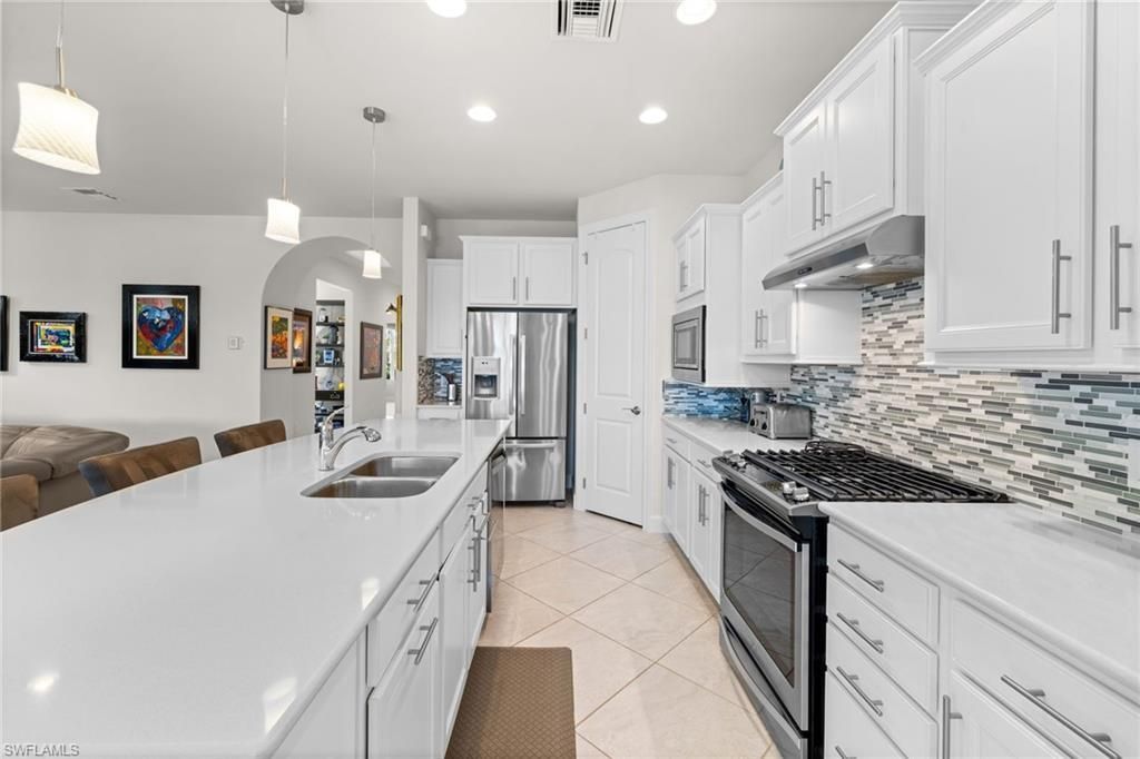 20075 Tavernier Dr, Estero, FL 33928 Photo