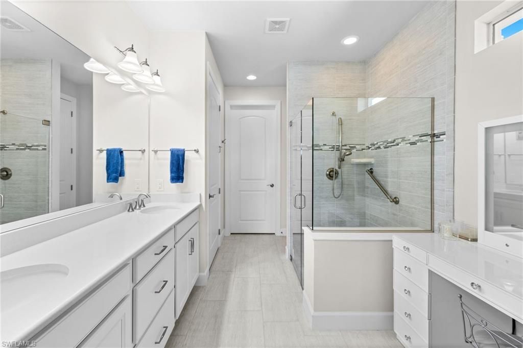 20075 Tavernier Dr, Estero, FL 33928 Photo