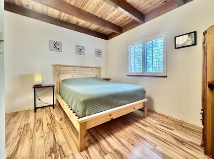 1148 Canarsee Street, South Lake Tahoe, CA 96150 Photo