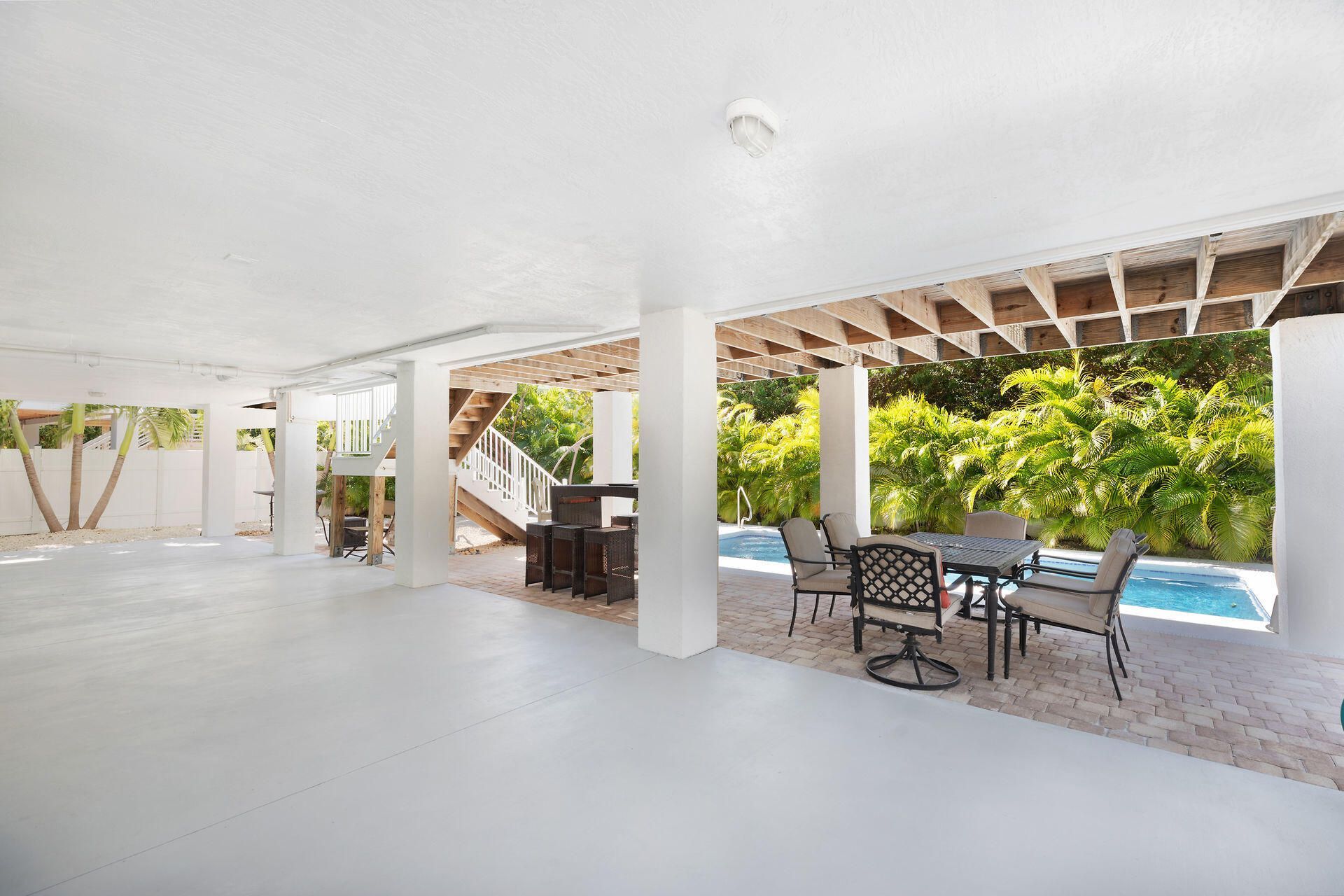 320 Calzada De Bougainville, Marathon, FL 33050 Photo