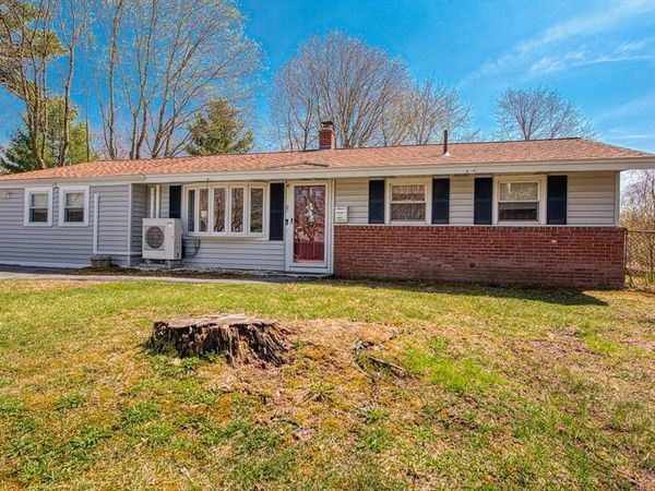 8 Braintree Ave, Brockton, MA 02302