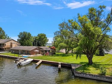 37337 LAKESHORE Drive, Harrison Twp, MI 48045