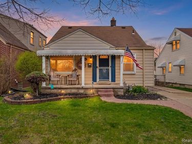 3494 Trumbull Street, Trenton, MI 48183