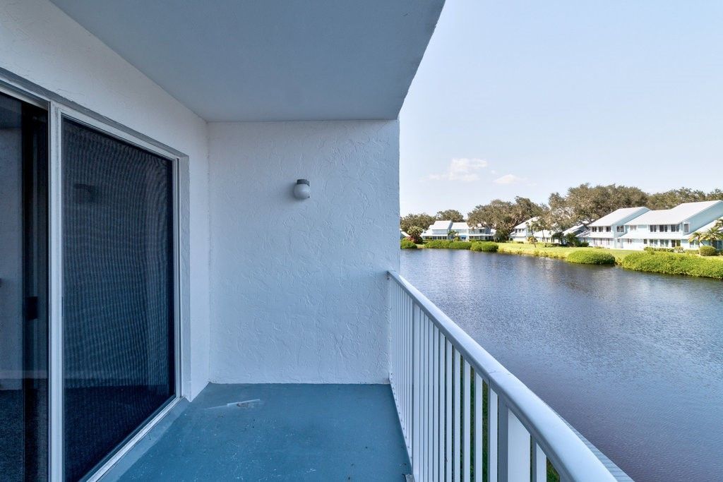 6122 S River Run Drive, Unit 203B, Sebastian, FL 32958 Photo