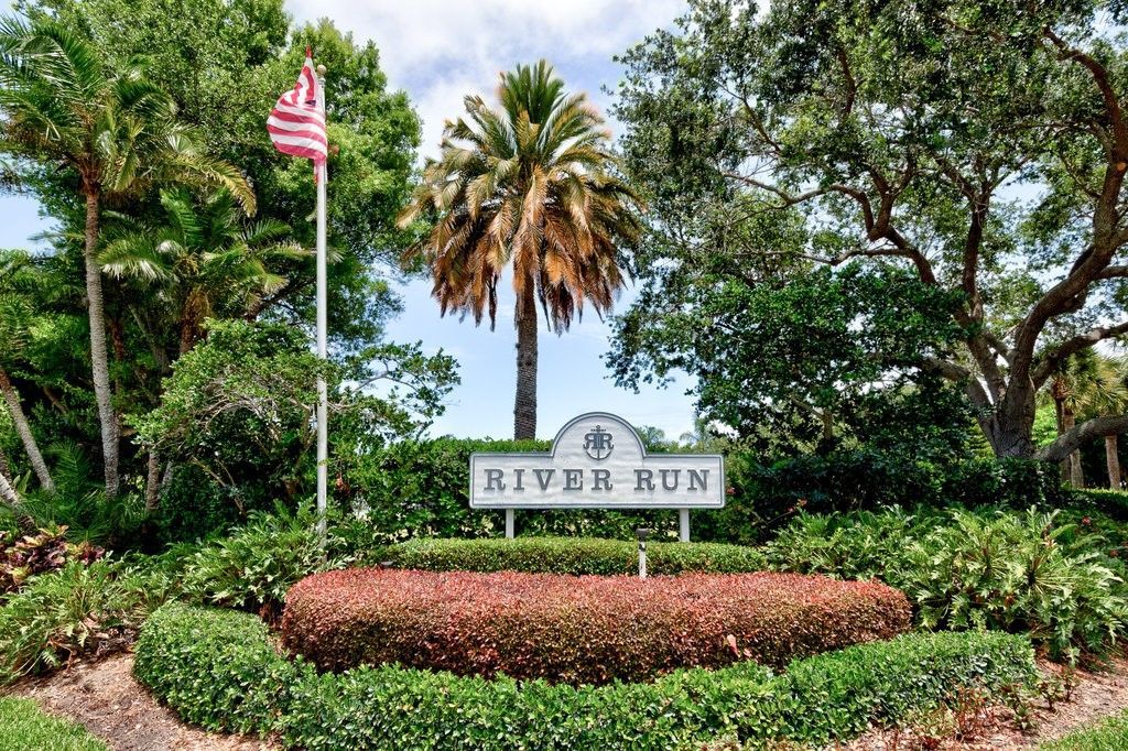 6122 S River Run Drive, Unit 203B, Sebastian, FL 32958 Photo