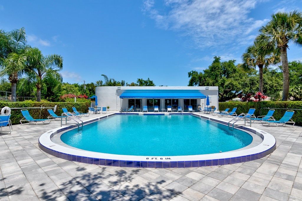 6122 S River Run Drive, Unit 203B, Sebastian, FL 32958 Photo