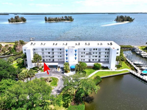 6003 N River Run Drive, Unit 6003, Sebastian, FL 32958