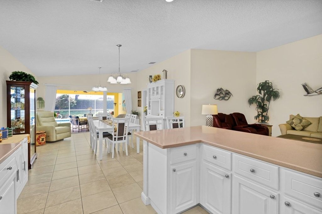 4949 Corsica Square, Vero Beach, FL 32967 Photo