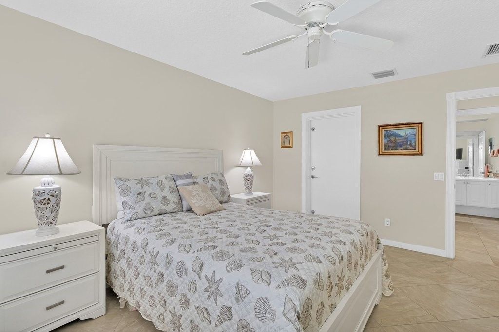 4949 Corsica Square, Vero Beach, FL 32967 Photo