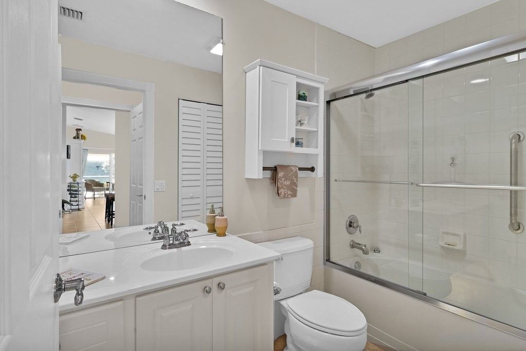 4949 Corsica Square, Vero Beach, FL 32967 Photo