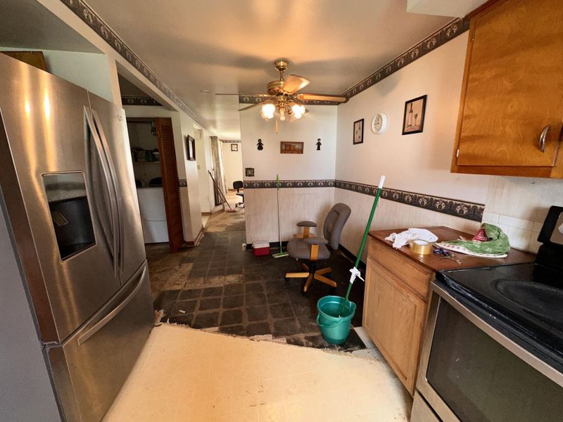 2351 Carriage Hill Drive, Bellefontaine, OH 43311 Photo 10