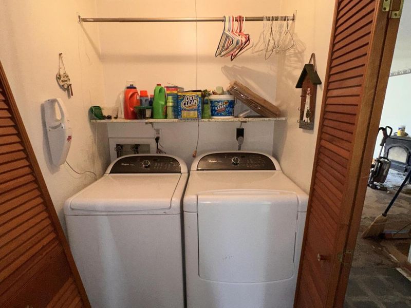 2351 Carriage Hill Drive, Bellefontaine, OH 43311 Photo 12