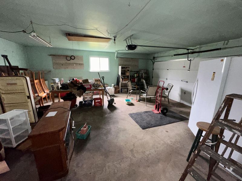 2351 Carriage Hill Drive, Bellefontaine, OH 43311 Photo 18