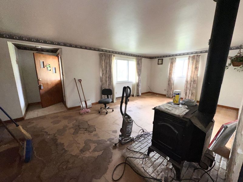 2351 Carriage Hill Drive, Bellefontaine, OH 43311 Photo 4