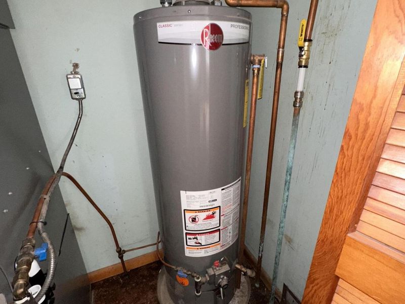 2351 Carriage Hill Drive, Bellefontaine, OH 43311 Photo 7