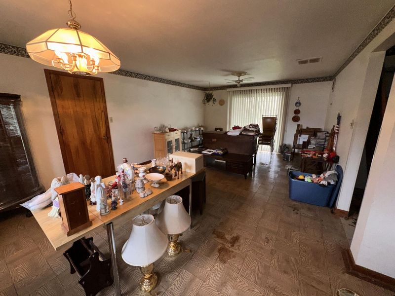 2351 Carriage Hill Drive, Bellefontaine, OH 43311 Photo 9