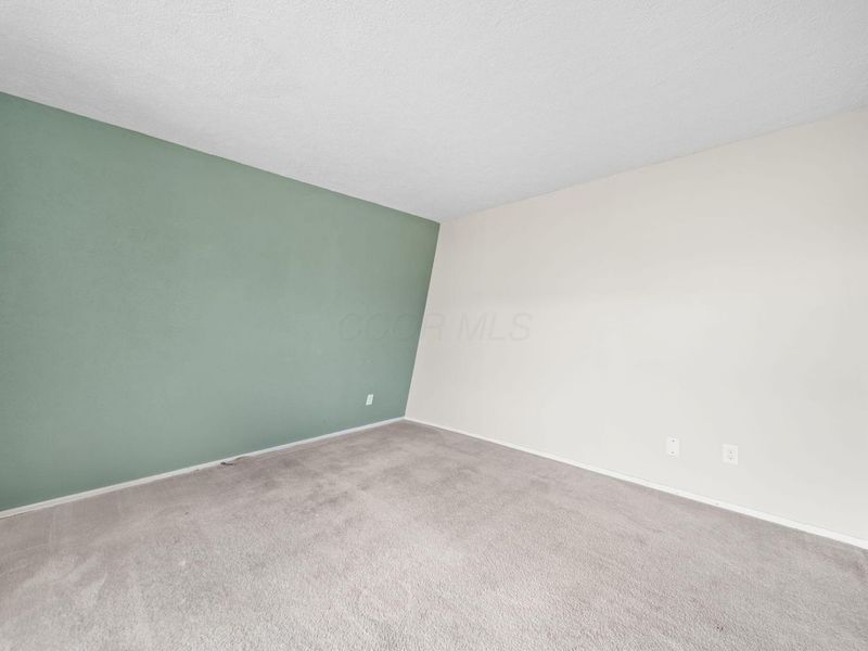 5421 Worthington Forest Place E, Columbus, OH 43229 Photo 18