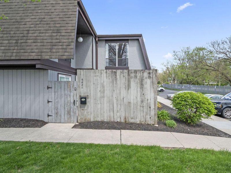 5421 Worthington Forest Place E, Columbus, OH 43229 Photo 32