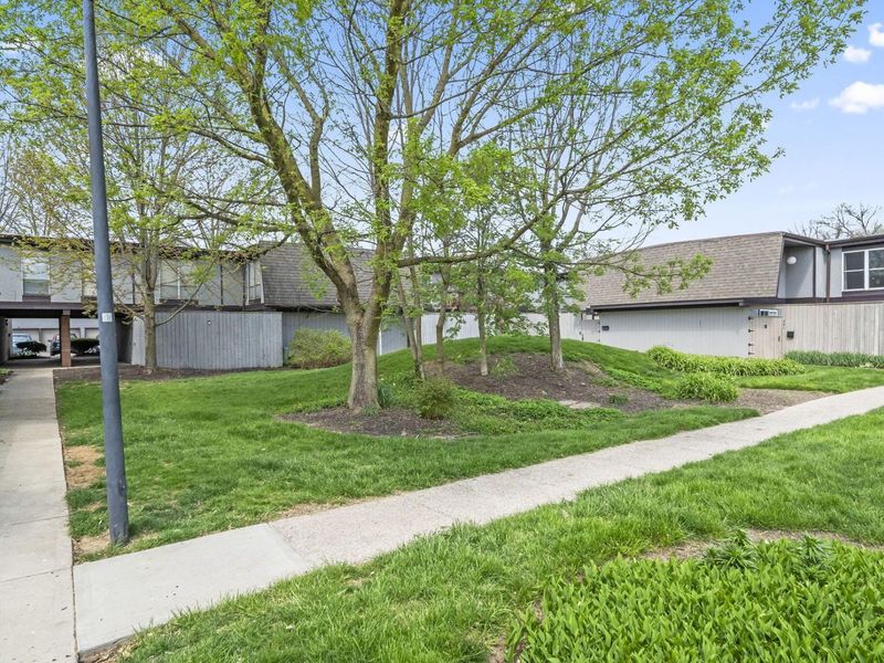 5421 Worthington Forest Place E, Columbus, OH 43229 Photo 33