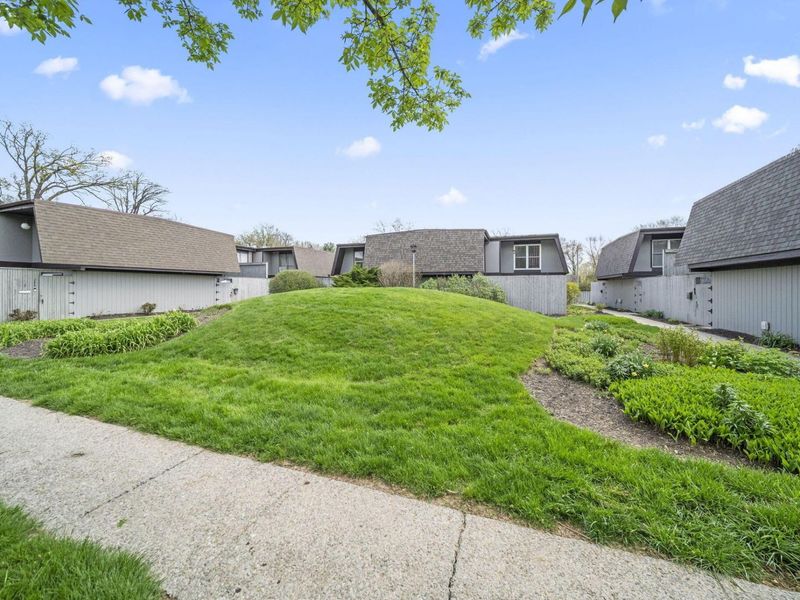 5421 Worthington Forest Place E, Columbus, OH 43229 Photo 35