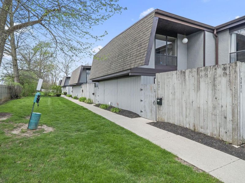 5421 Worthington Forest Place E, Columbus, OH 43229 Photo 47