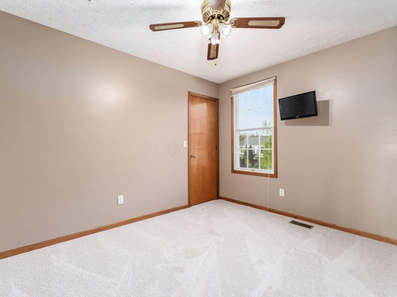 1240 Reserve Drive, Reynoldsburg, OH 43068 Photo 40