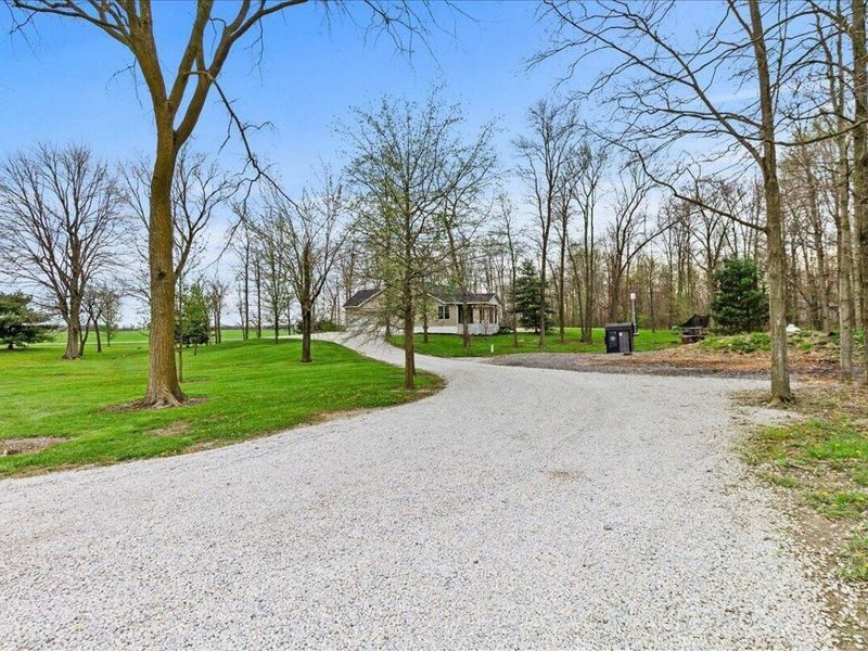 32000 N Middlesworth Road, West Mansfield, OH 43358 Photo 4