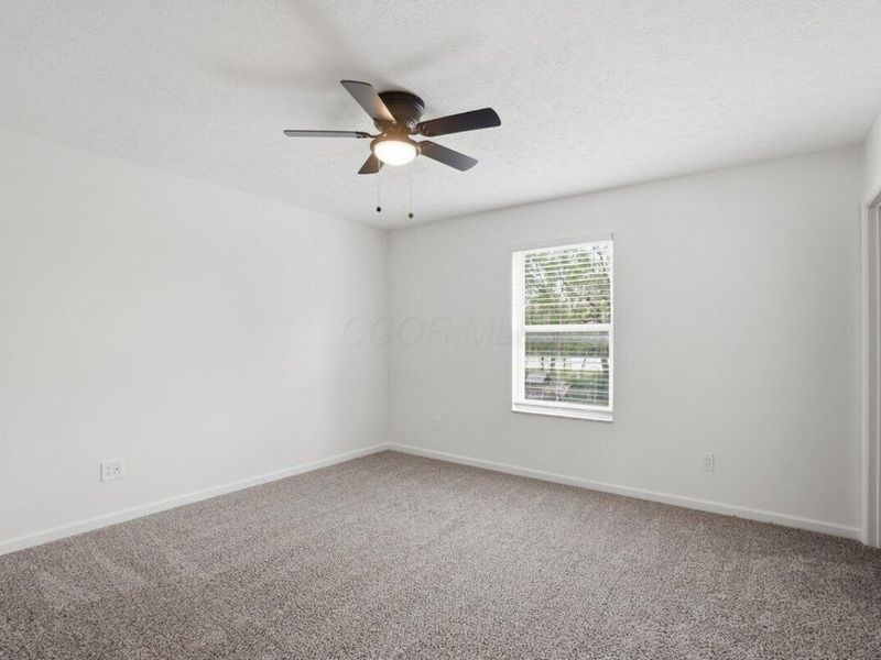 343 Oak Village Drive, Columbus, OH 43207 Photo 25