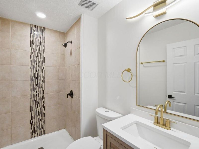 343 Oak Village Drive, Columbus, OH 43207 Photo 28