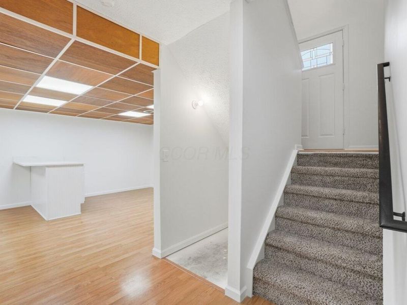 343 Oak Village Drive, Columbus, OH 43207 Photo 30