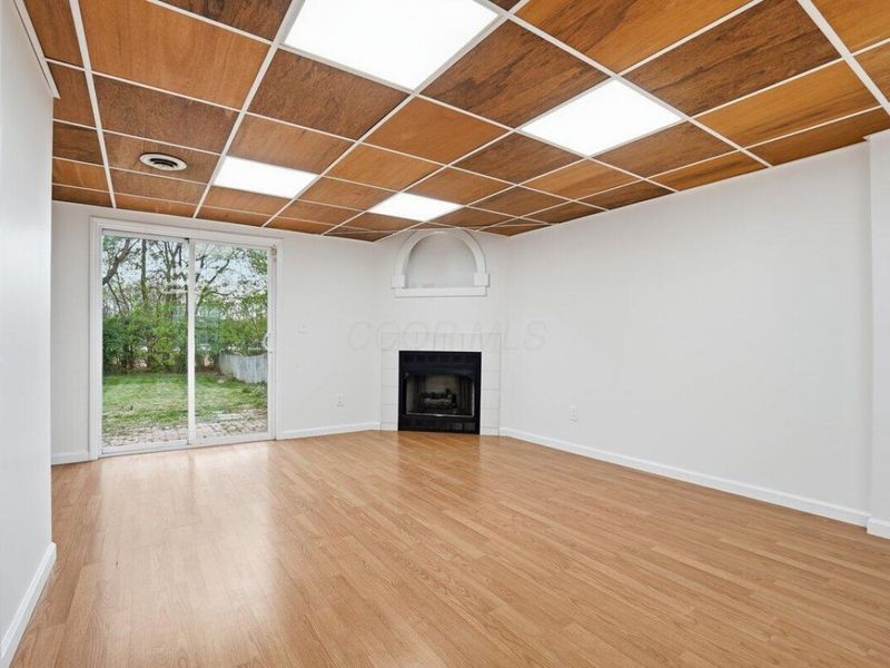 343 Oak Village Drive, Columbus, OH 43207 Photo 34