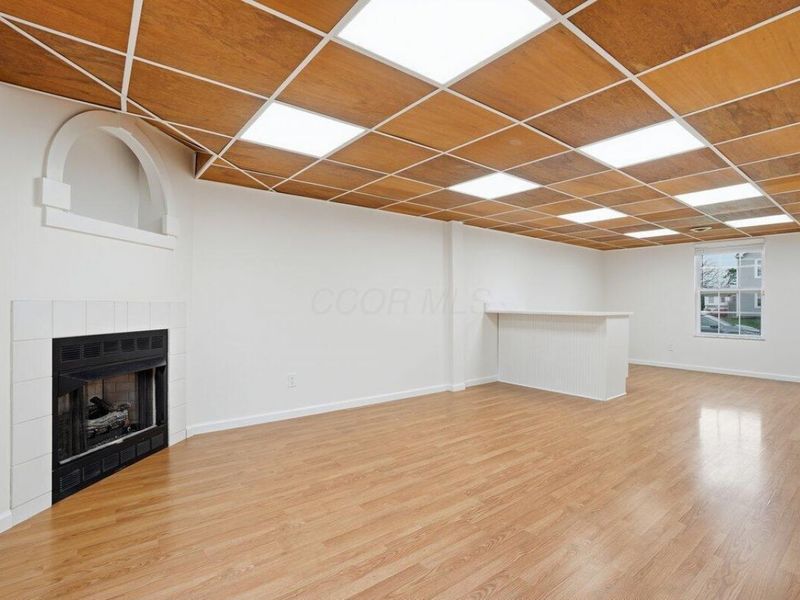 343 Oak Village Drive, Columbus, OH 43207 Photo 35