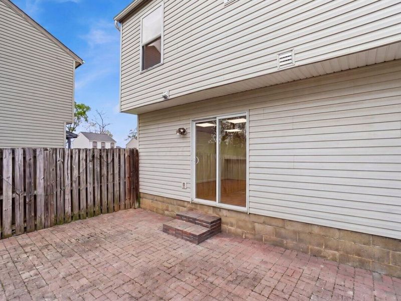 343 Oak Village Drive, Columbus, OH 43207 Photo 41