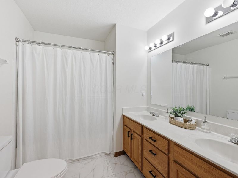 6239 Pirthshire Street, Dublin, OH 43016 Photo 31