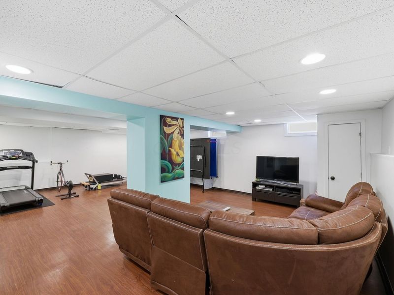 6239 Pirthshire Street, Dublin, OH 43016 Photo 34